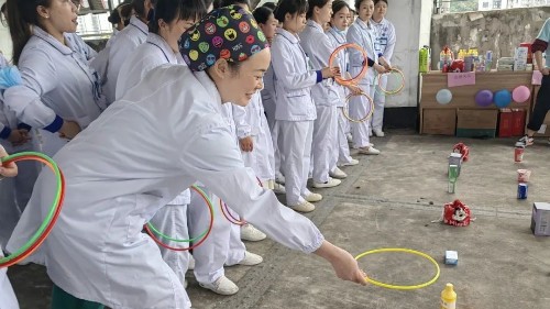 雅安仁康醫(yī)院：慶祝5.12國際護(hù)士節(jié)，這樣的團(tuán)建太甜太暖